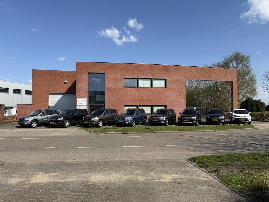 Het pand van Ashraf Auto's